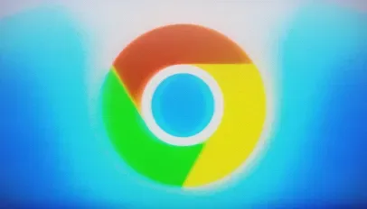 Logo de Google Chrome en una placa Raspberry Pi 5 con pantalla